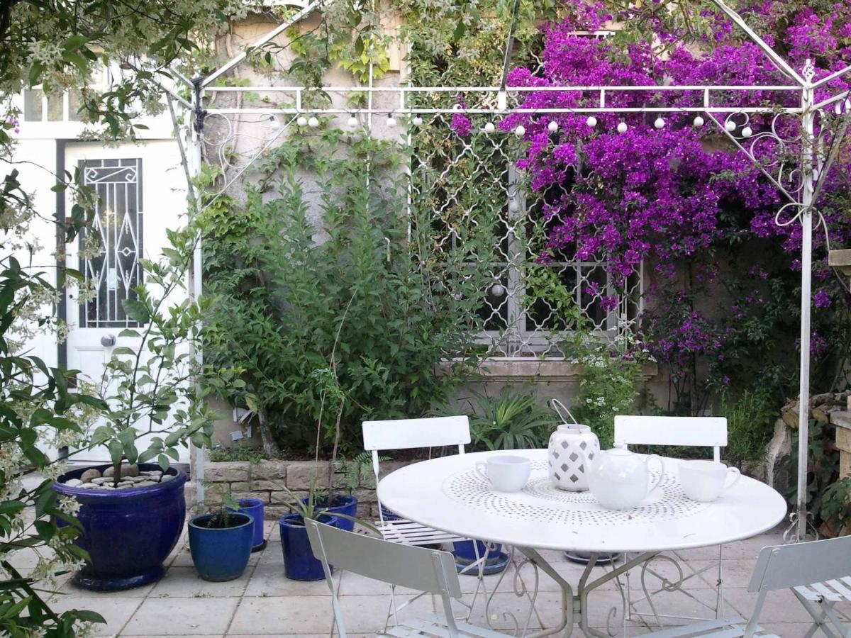 Bed and Breakfast Les Petits Poissons Aviñón Exterior foto